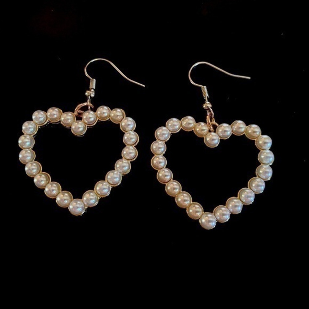 Heart Pearl Dangle Earrings